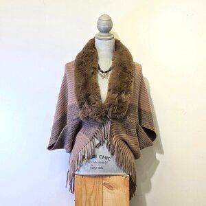 💖💖 Faux Fur Cozy Fall Shrug Taupe